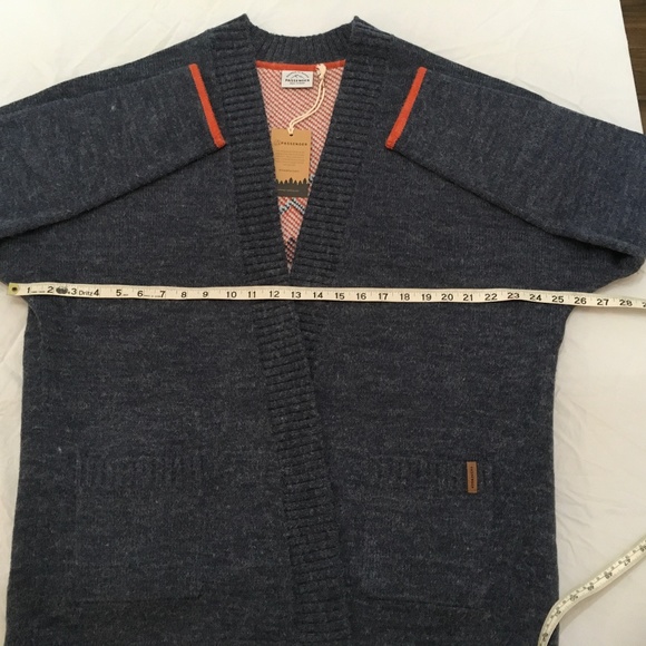 NWT PASSENGER UK CARDIGAN AZTEC DESIGN L - Picture 4 of 9
